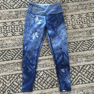 ZYIA Girl’s Navy Hendrix Leggings (size 6-7)